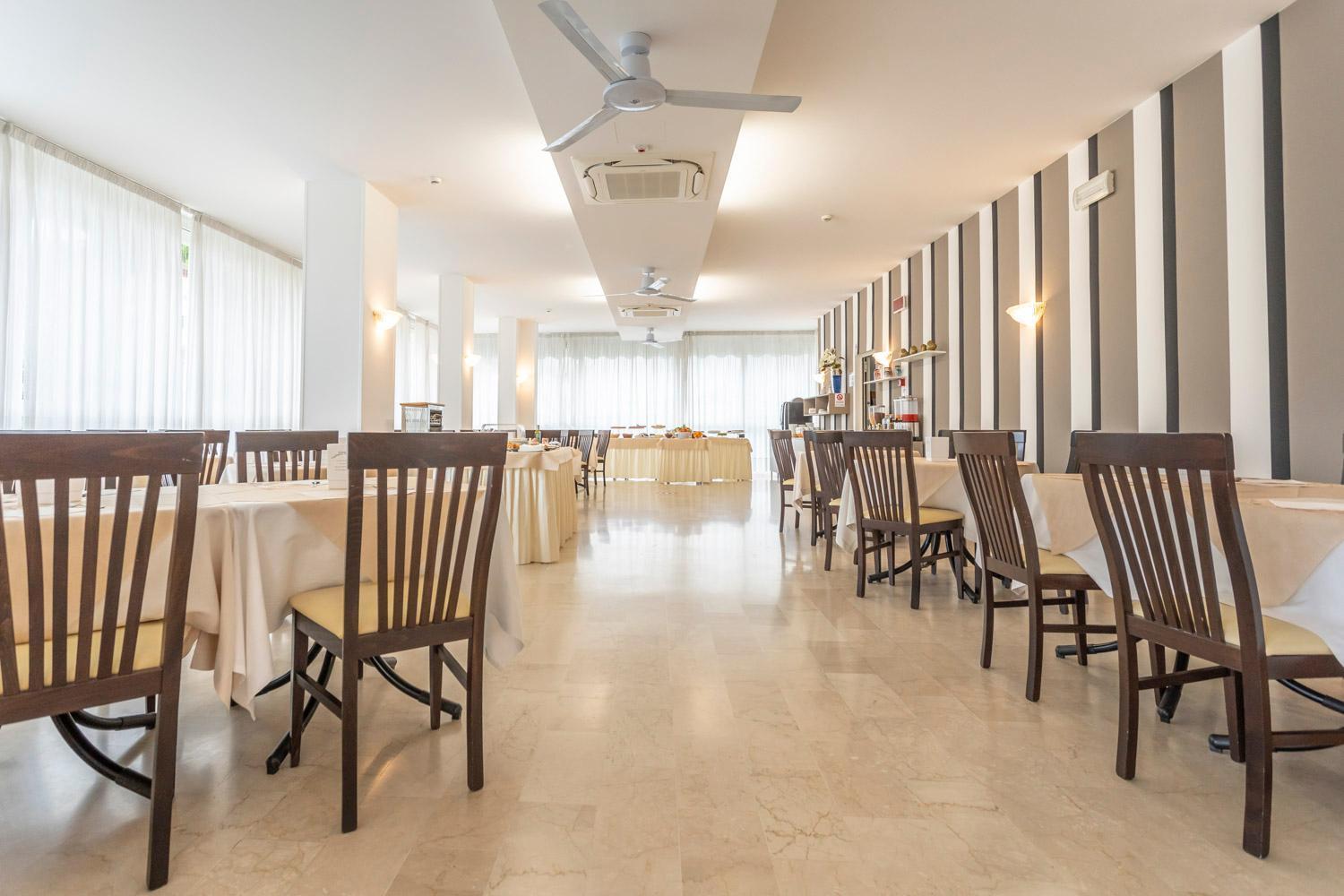 Hotel Cormoran Riccione Luaran gambar